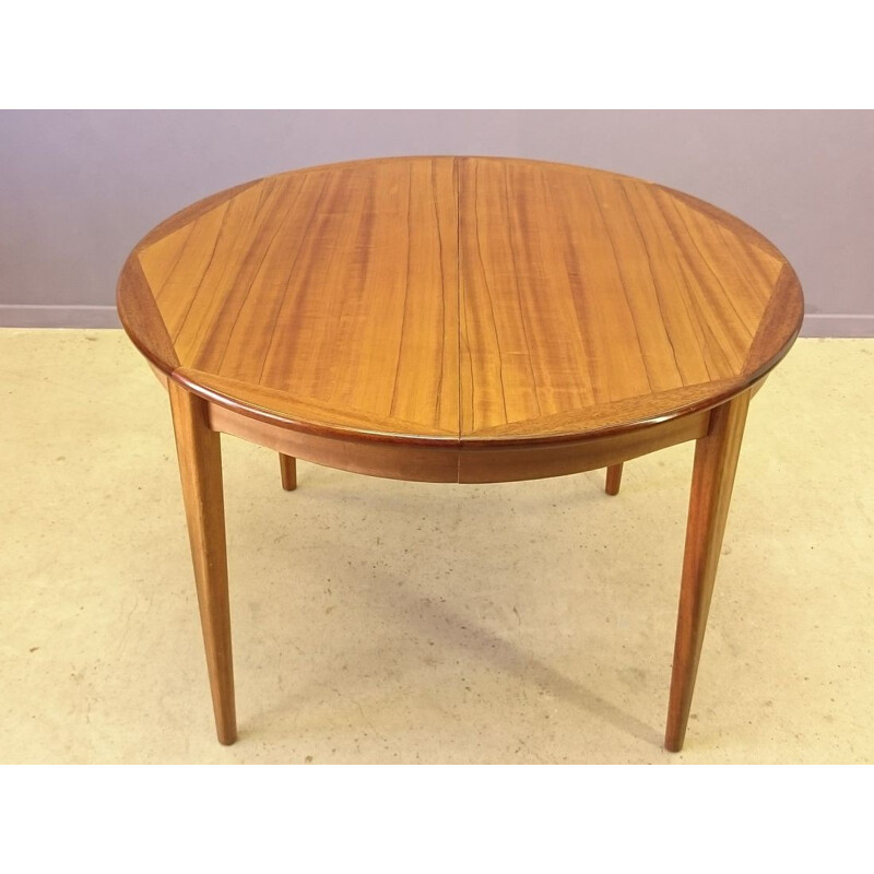 Table scandinave en palissandre blond avec 2 allonges - 1950