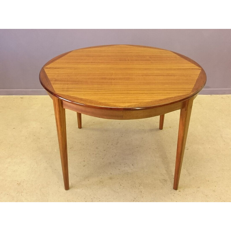 Scandinavian table made or rosewood - 1950s