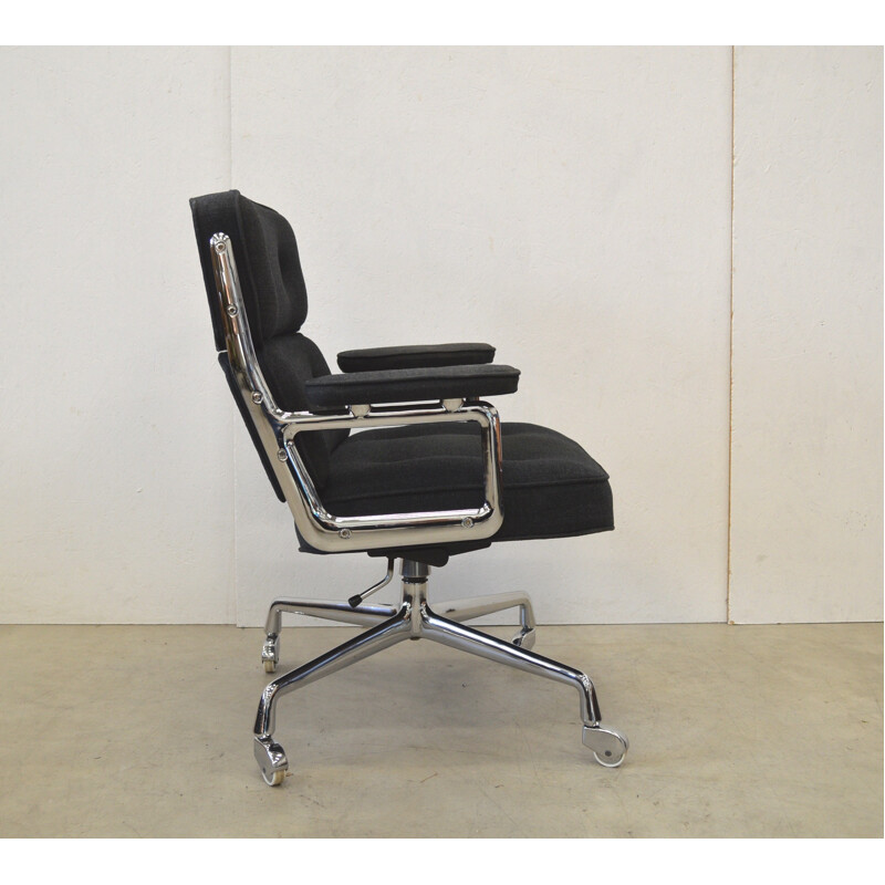 Herman Miller ES104 lobby chair by Charles Eames - 1980s