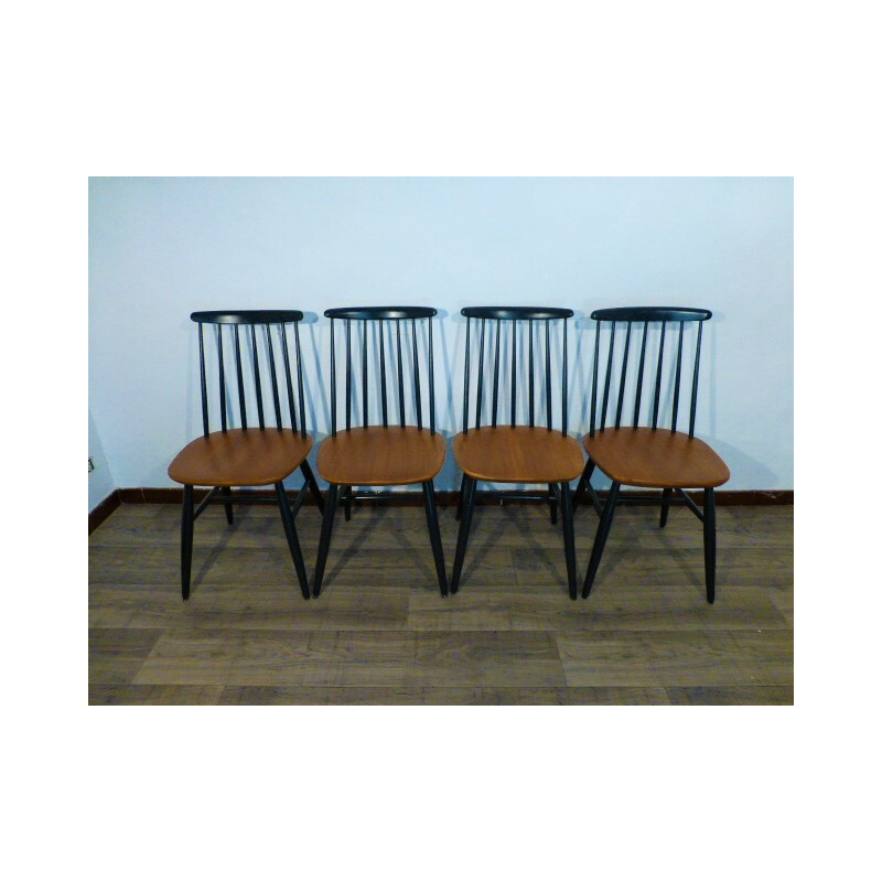 Suite de 4 chaises scandinaves - 1960