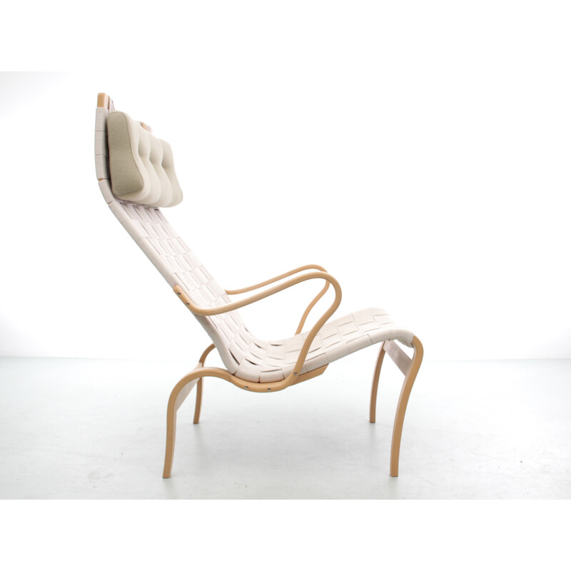 Pair of Scandinavian vintage lounge chairs "Miranda" in beech and Kvadrat fabric by Bruno Mathsson, 2010