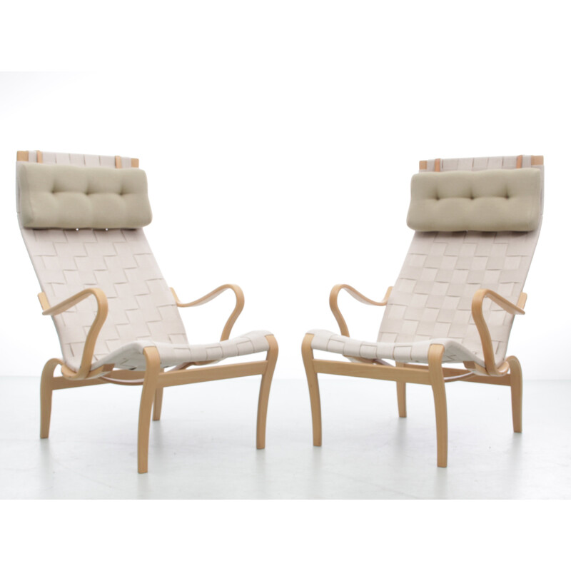 Pair of Scandinavian vintage lounge chairs "Miranda" in beech and Kvadrat fabric by Bruno Mathsson, 2010