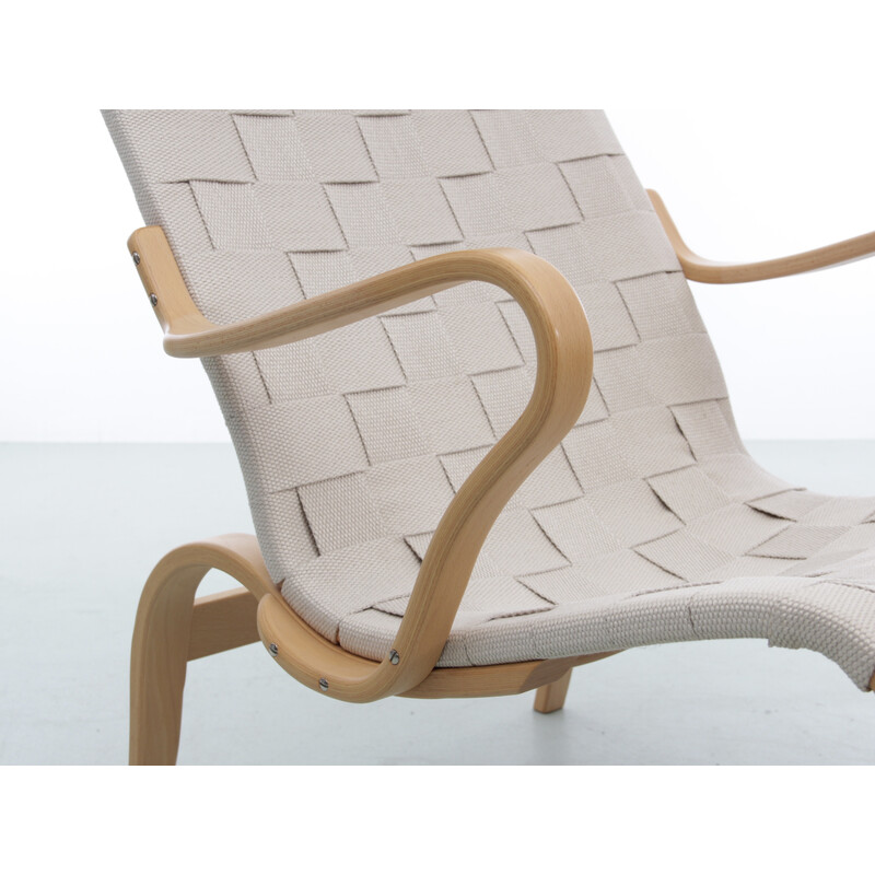 Par de cadeiras escandinavas "Miranda" em faia e tecido Kvadrat por Bruno Mathsson, 2010