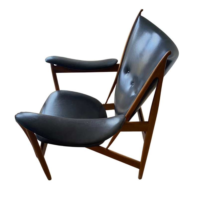 Vintage essenhouten en lederen fauteuil van Finn Juhl Chieftain