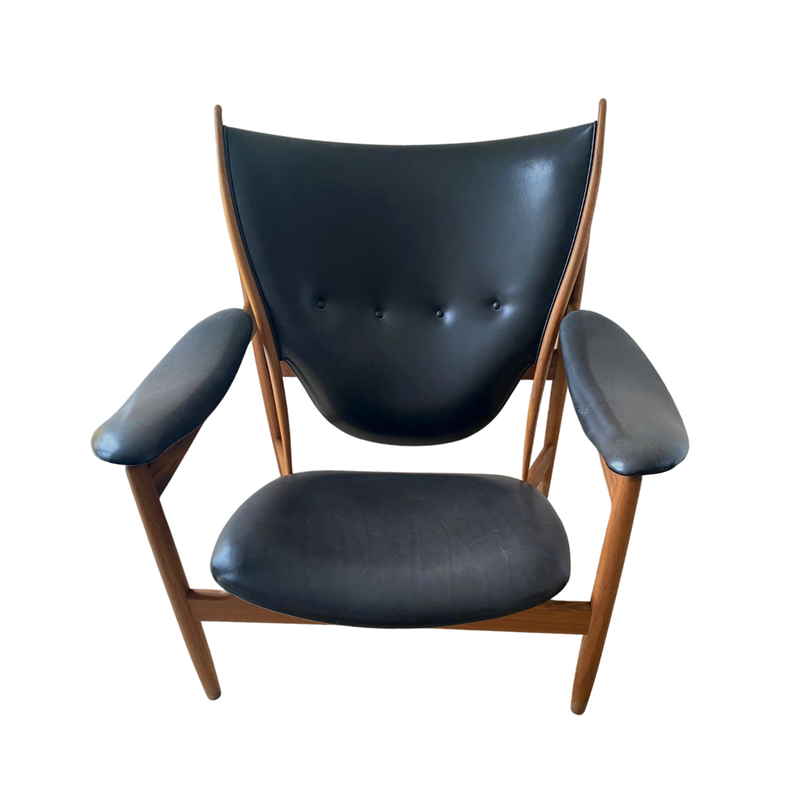 Vintage essenhouten en lederen fauteuil van Finn Juhl Chieftain