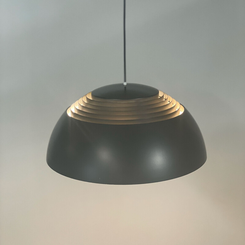 Lampada a sospensione Aj vintage di Arne Jacobsen per Louis Poulsen, anni '80