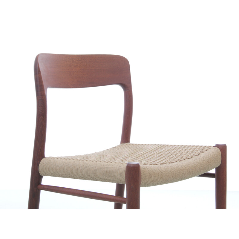 Set of 4 Scandinavian vintage chairs model 66 in teak by Niels O. Møller