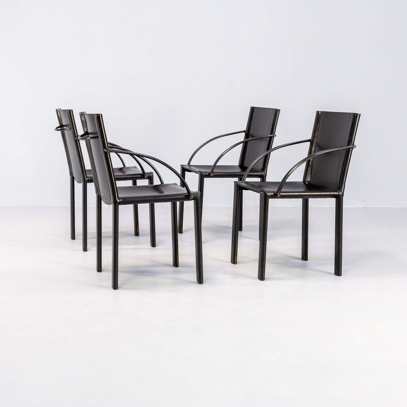 Conjunto de 4 cadeiras de jantar em couro preto vintage de Carlo Bartoli para Matteo Grassi