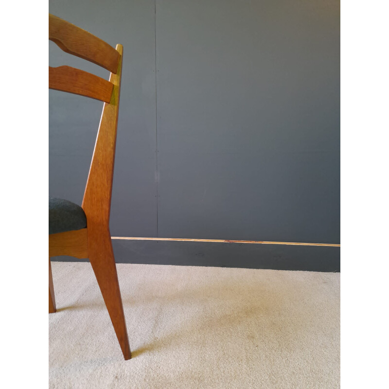 Vintage French chair in solid oakwood by Guillerme and Chambron, 1960