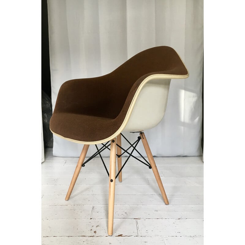 Daw vintage armchair by Charles and Ray Eames