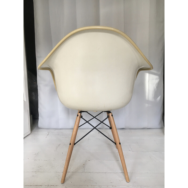 Daw vintage armchair by Charles and Ray Eames