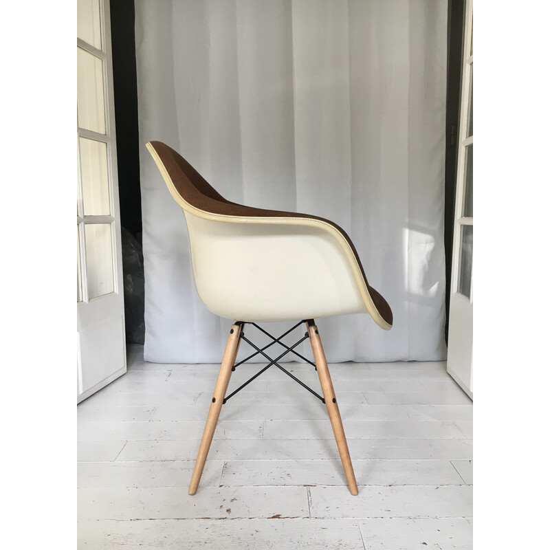 Daw vintage armchair by Charles and Ray Eames