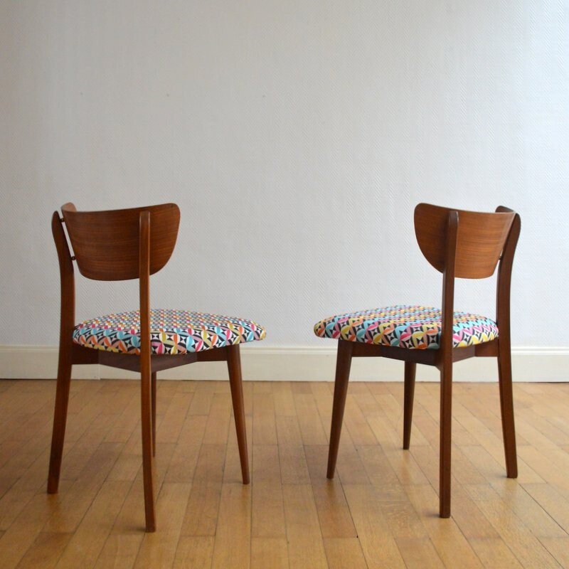 Mid-century wooden chair with a seat in tissu multicoloured - 1950s