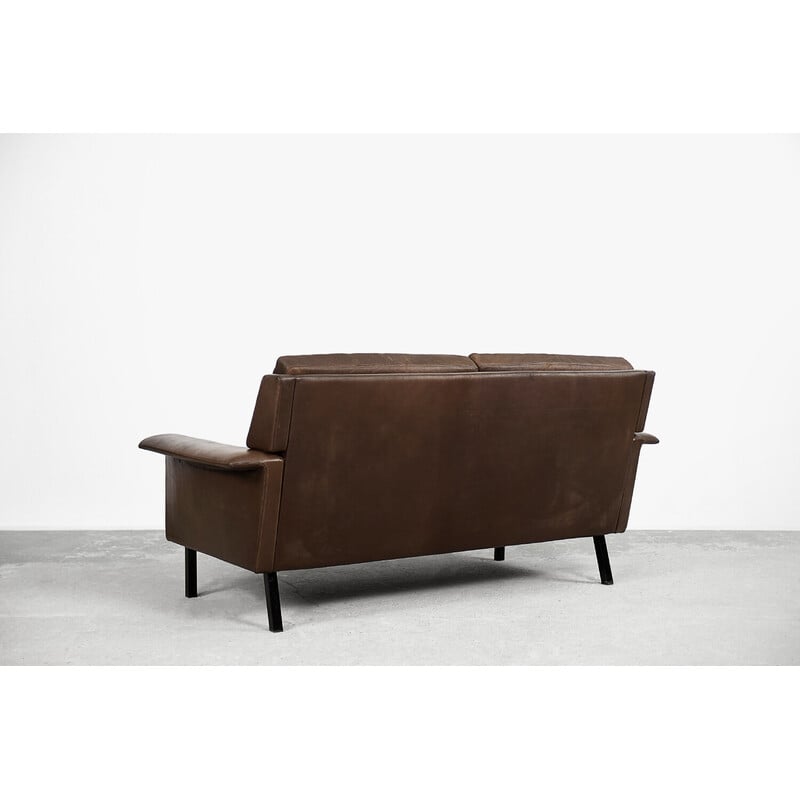 Vintage Scandinavian 2-seater brown leather sofa 3330 by Arne Vodder for Fritz Hansen, 1960s