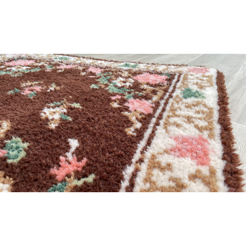 Vintage bohemian rug in pure wool, 1970