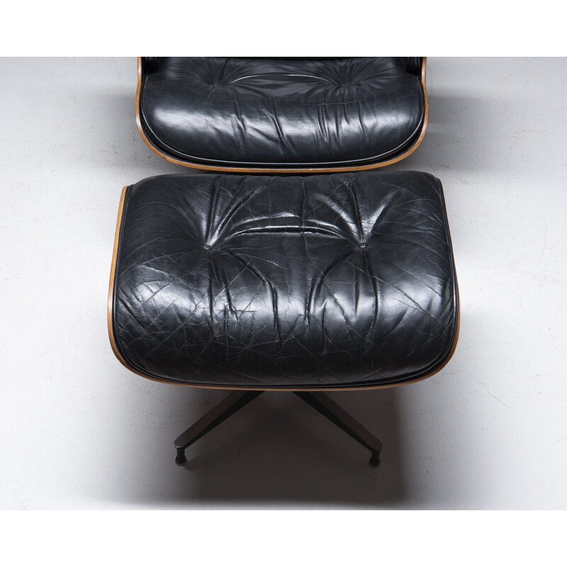Cadeira Vintage lounge com escabelo de pés de Ray e Charles Eames para Herman Miller, USA 1977