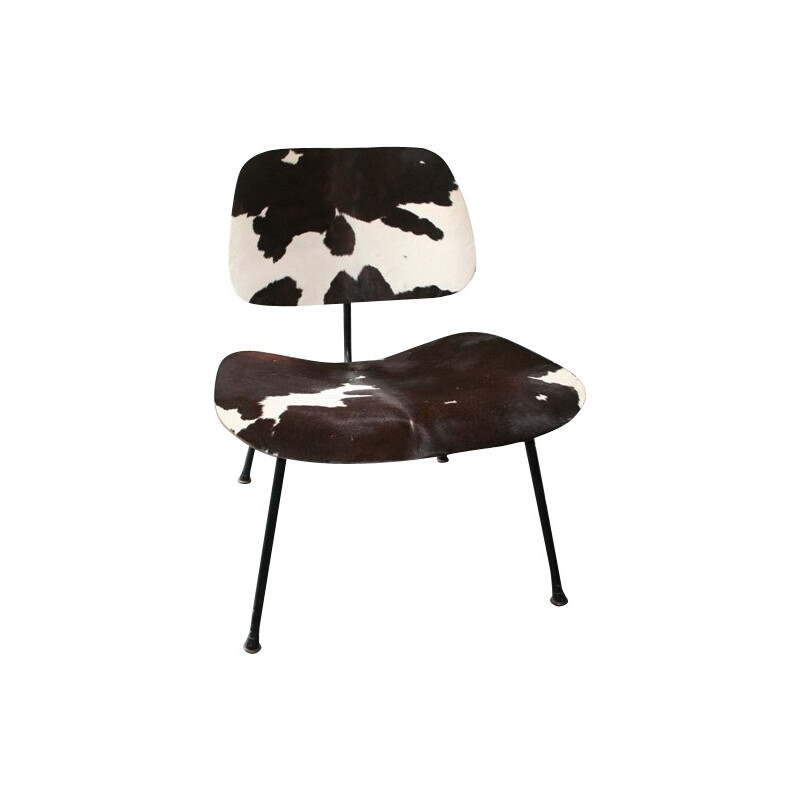 "LCM" chair in cow skin, Charles & Ray EAMES - 1970s