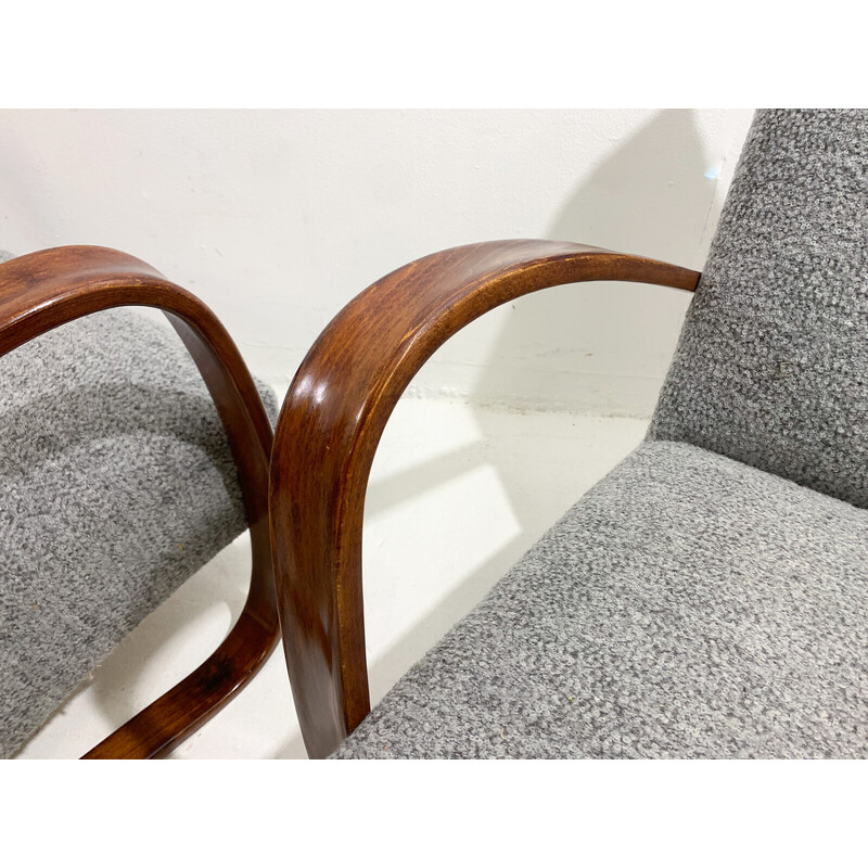 Pair of vintage H269 bentwood armchairs by Jindrich Halabala, Czech Republic 1940s