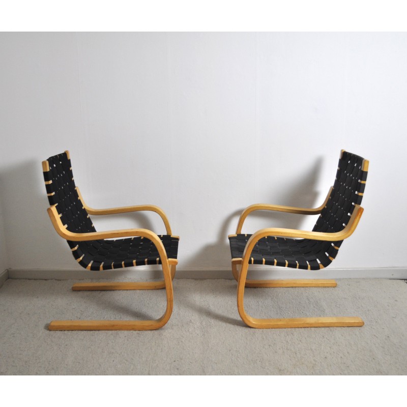 Paar vintage model 406 fauteuils in berkenhout van Alvar Aalto voor Artek