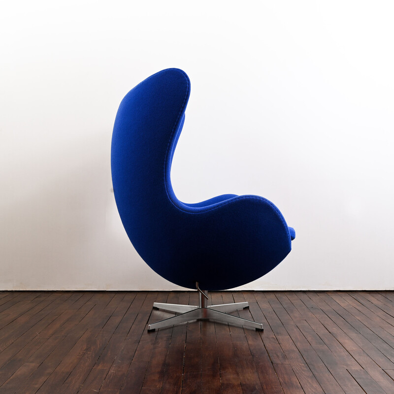 Verstellbarer "Ei"-Sessel aus Aluminium und Polyurethanschaum von Arne Jacobsen