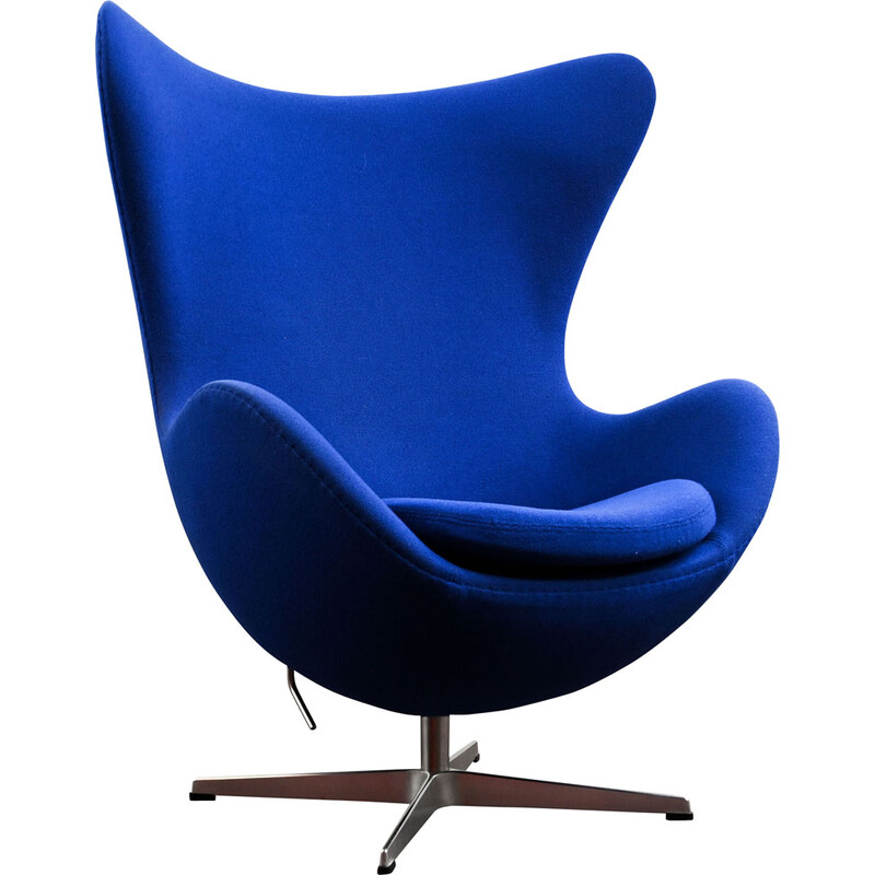 Vintage adjustable "egg" armchair in aluminum and polyurethane foam by Arne Jacobsen
