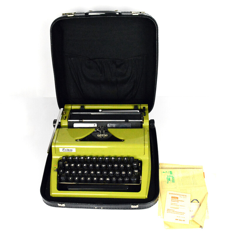 Machine à écrire valise Erika vintage par Veb Robotron Berlin, Allemagne 1980