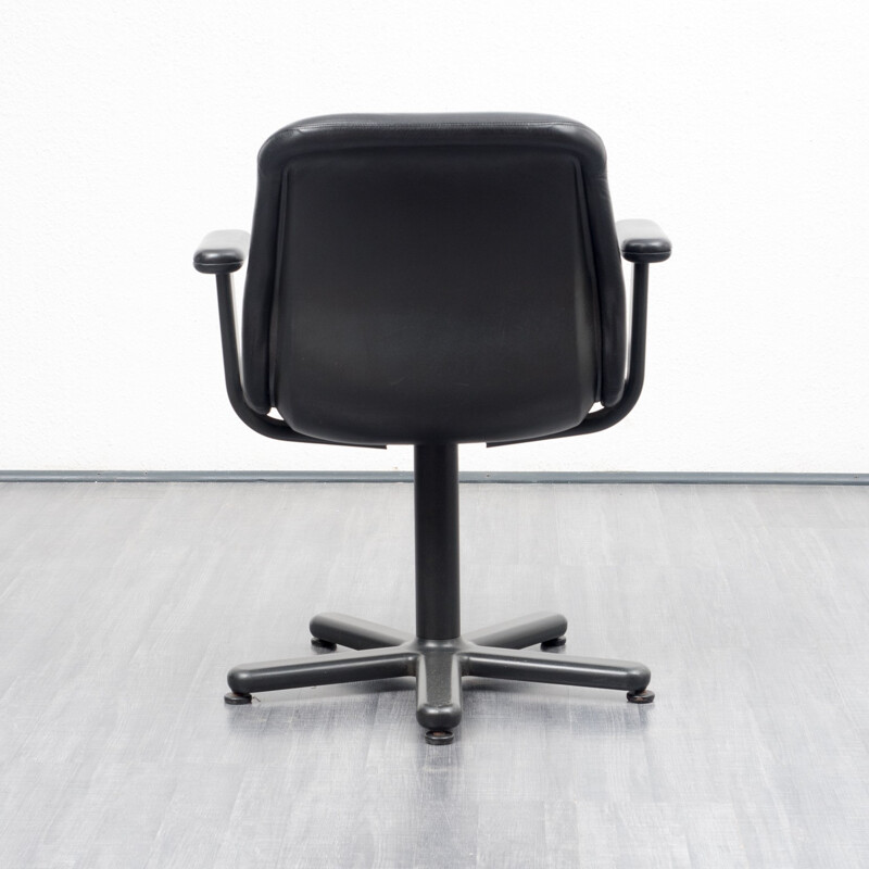 Leather desk armchair in leather produced by Knoll International - 1950s