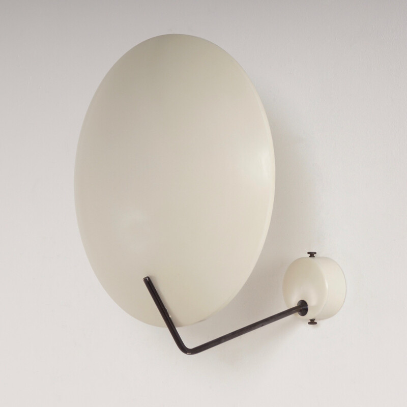Italian white wall lamp in iron Model 232 by Bruno Gatta for Stilnovo - 1960s  