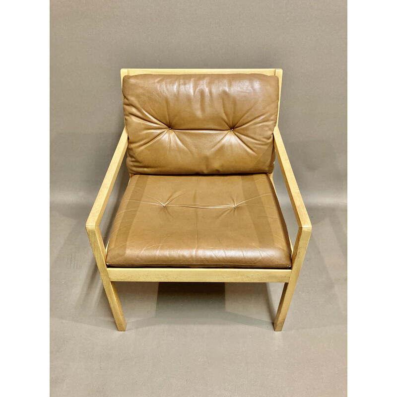 Scandinavian vintage armchair "Bernt Petersen" in leather and wood, 1960
