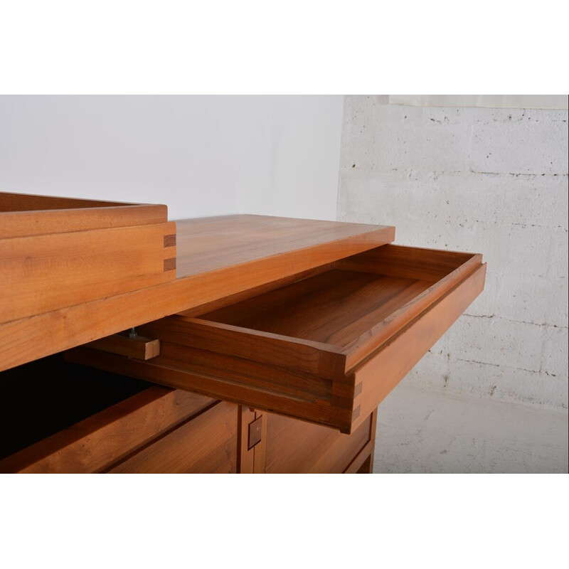 Credenza vintage modello R08 in olmo massiccio di Pierre Chapo