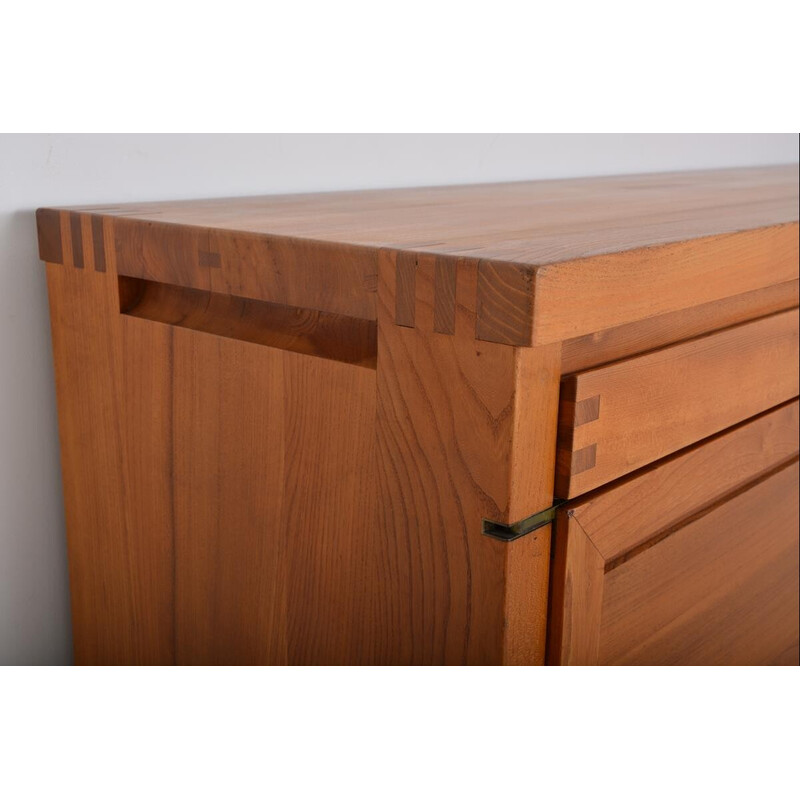 Credenza vintage modello R08 in olmo massiccio di Pierre Chapo