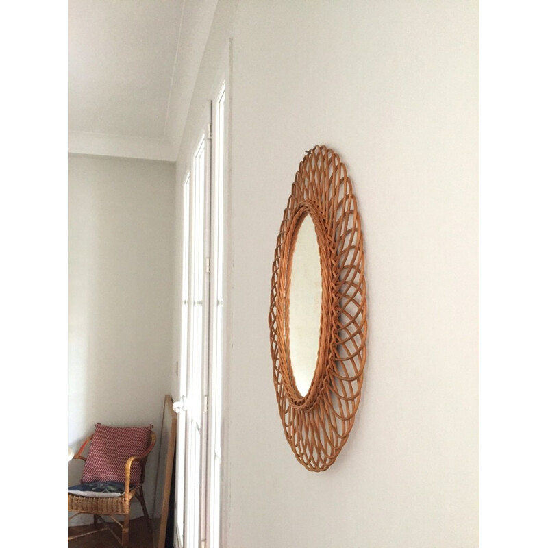 Miroir soleil vintage de forme ovale en rotin - 1950