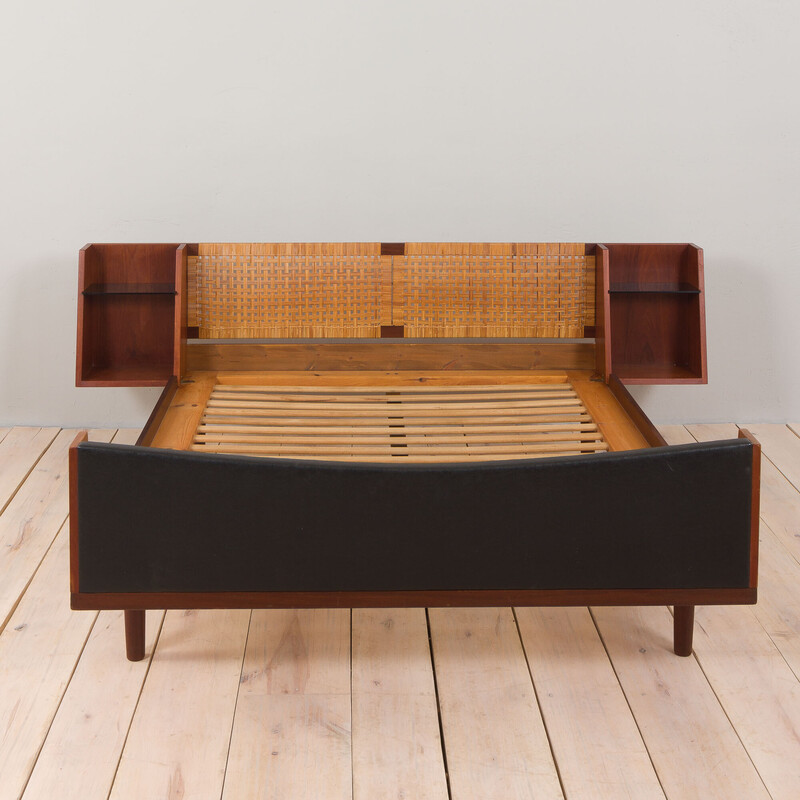 Vintage Bett aus Teakholz und Rattan von Hans Wegner für Getama, 1960er Jahre