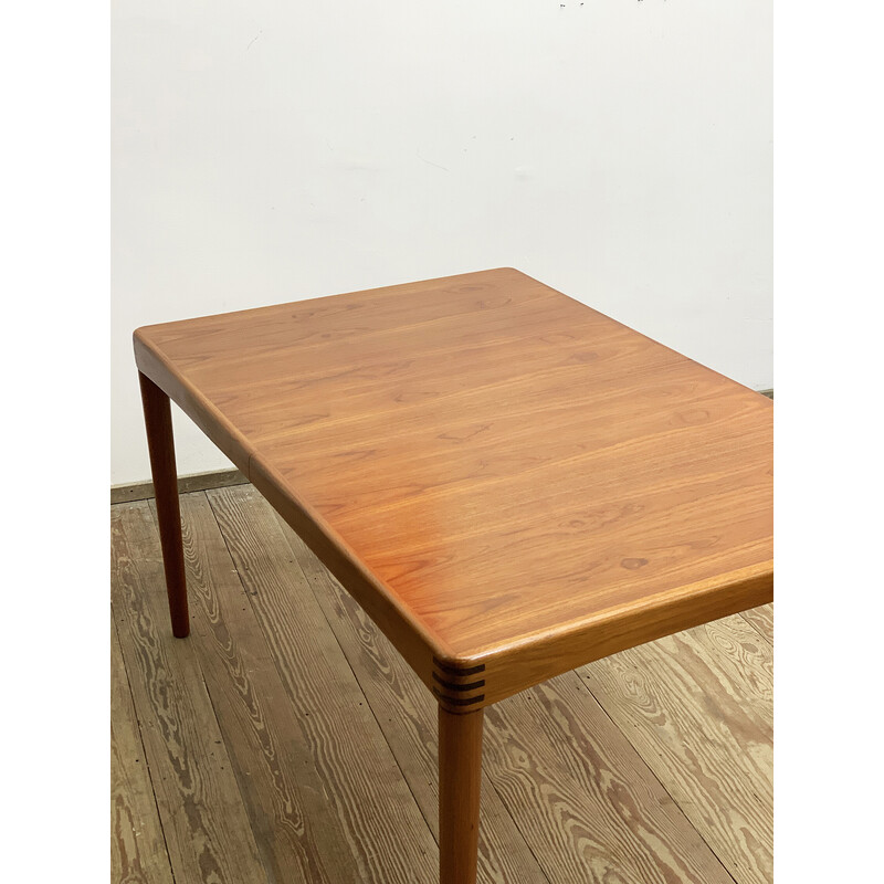 Mid-century Danish dining table in teak by H.W. Klein for Bramin, 1960