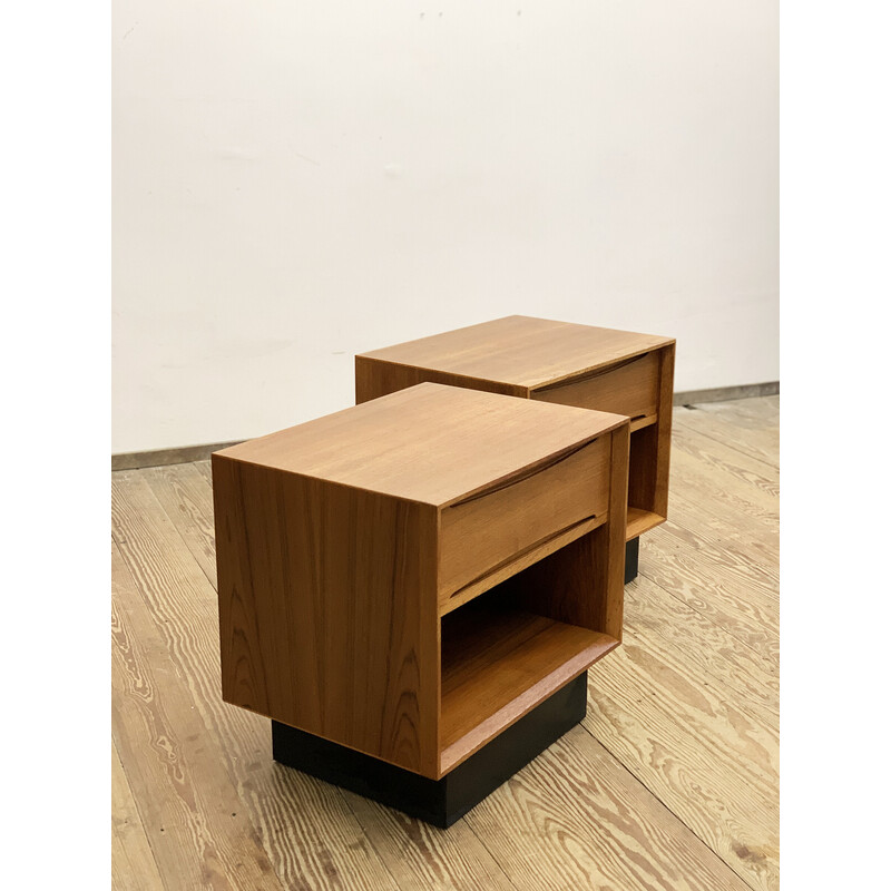 Pair of mid-century Danish night stands in teak by Dyrlund, 1960