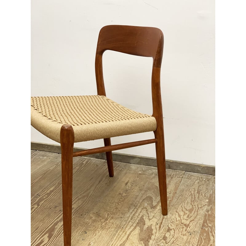 Paar mid-century model 75 stoelen in teakhout van Niels O. Møller voor J.L. Moller, 1950