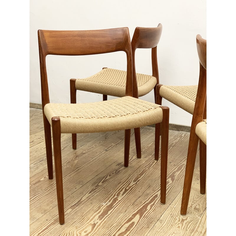 Vernauwd in plaats daarvan Somber Set van 4 vintage Deense stoelen model 77 van Niels O. Møller voor J.L  Møllers Møbelfabrik,