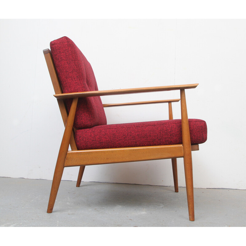 Vintage fauteuil in hout en rode stof, 1950