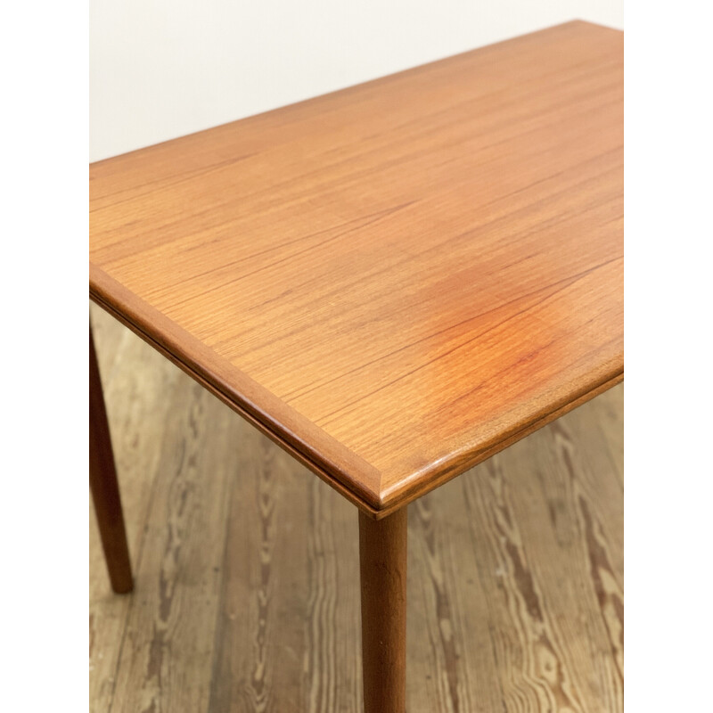 Mid-century Danish extendable dining table in teak, 1960s