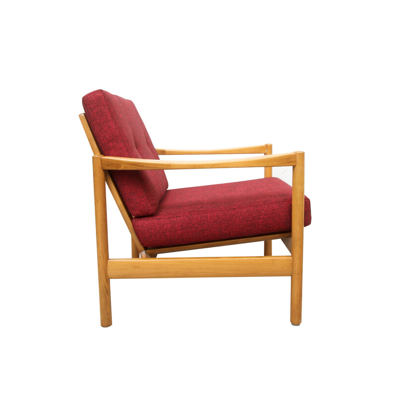 Red armchair in solid wood and red tissu - 1960s