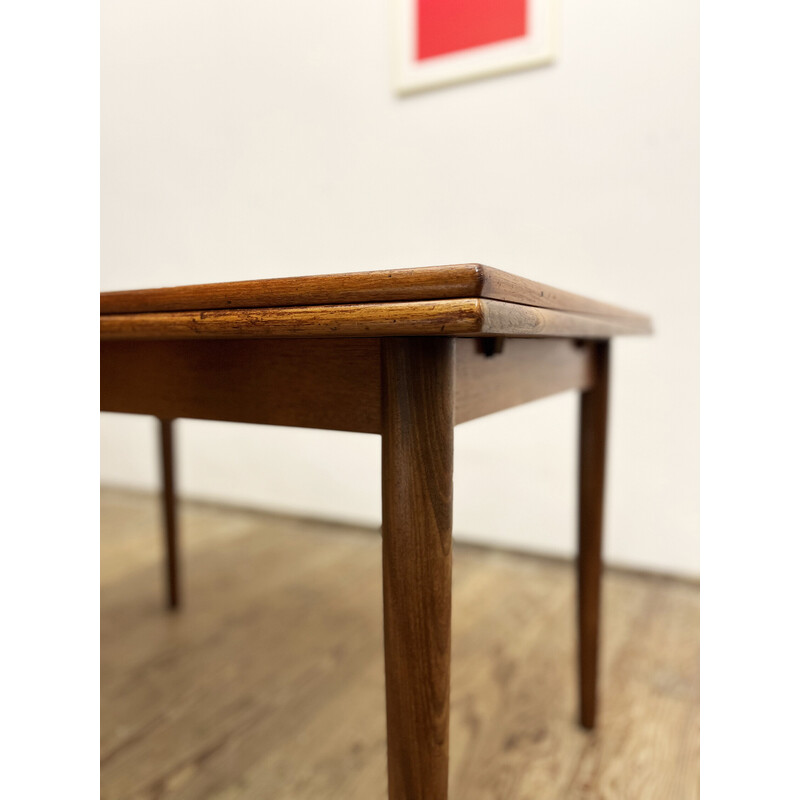 Mid-century Danish extendable dining table in teak, 1960s