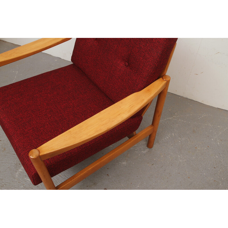 Red armchair in solid wood and red tissu - 1960s