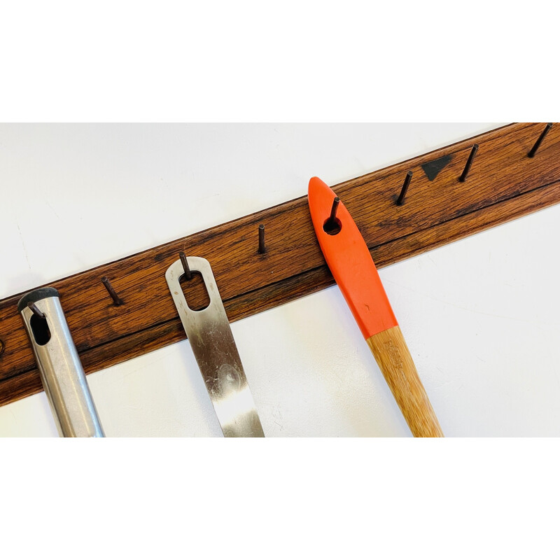 Vintage coat rack in solid oakwood