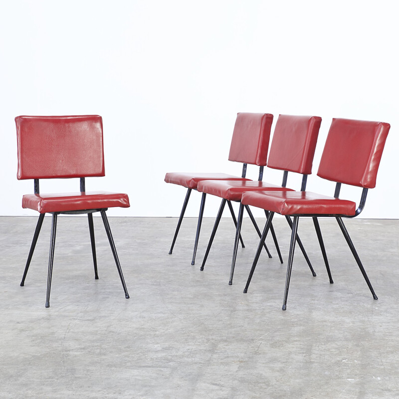 Ensemble de quatre chaises de salle à manger édition Brabantia en simili cuir rouge - 1970