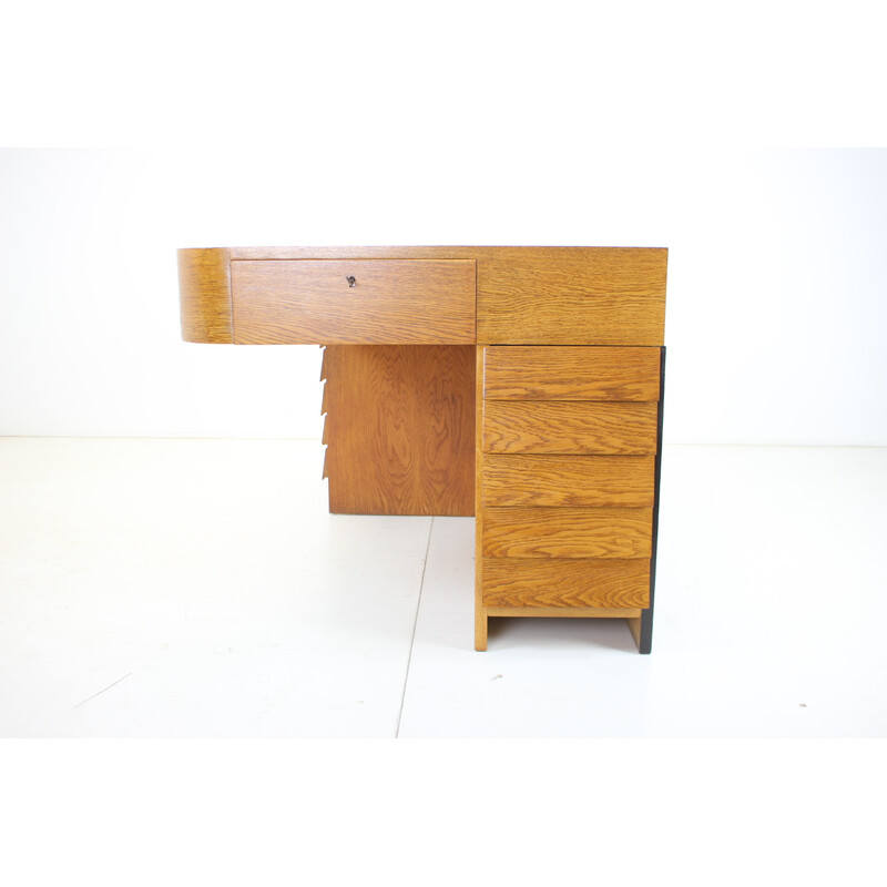 Vintage eikenhouten bureau, Tsjecho-Slowakije 1930