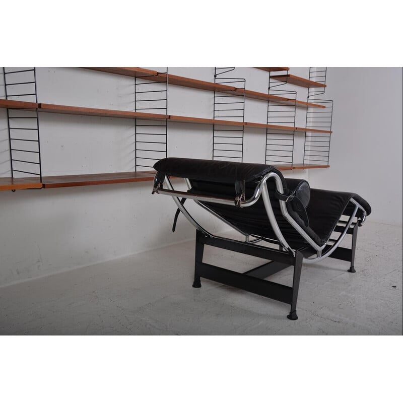 Tumbona vintage modelo Lc4 Le Corbusier de Pierre Jeanneret y Charlotte Perriand para Cassina