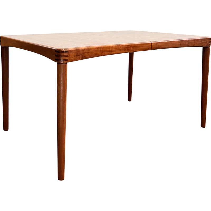 Mid-century Danish dining table in teak by H.W. Klein for Bramin, 1960