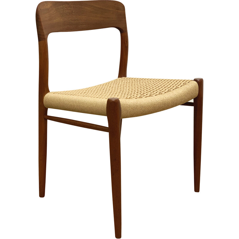 Silla danesa de mediados de siglo modelo 75 en teca por Niels O. Møller para J.L. Moller, años 50