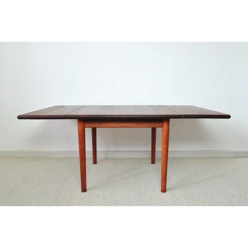 Vintage coffee table in solid teak and oakwood by Hans J. Wegner for Getama