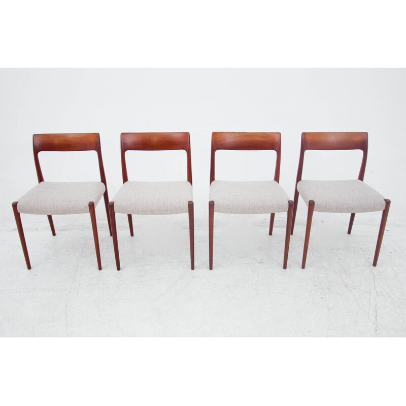 Ensemble de 4 chaises vintage en teck modèle 77 par N. O. Møller, Danemark 1960